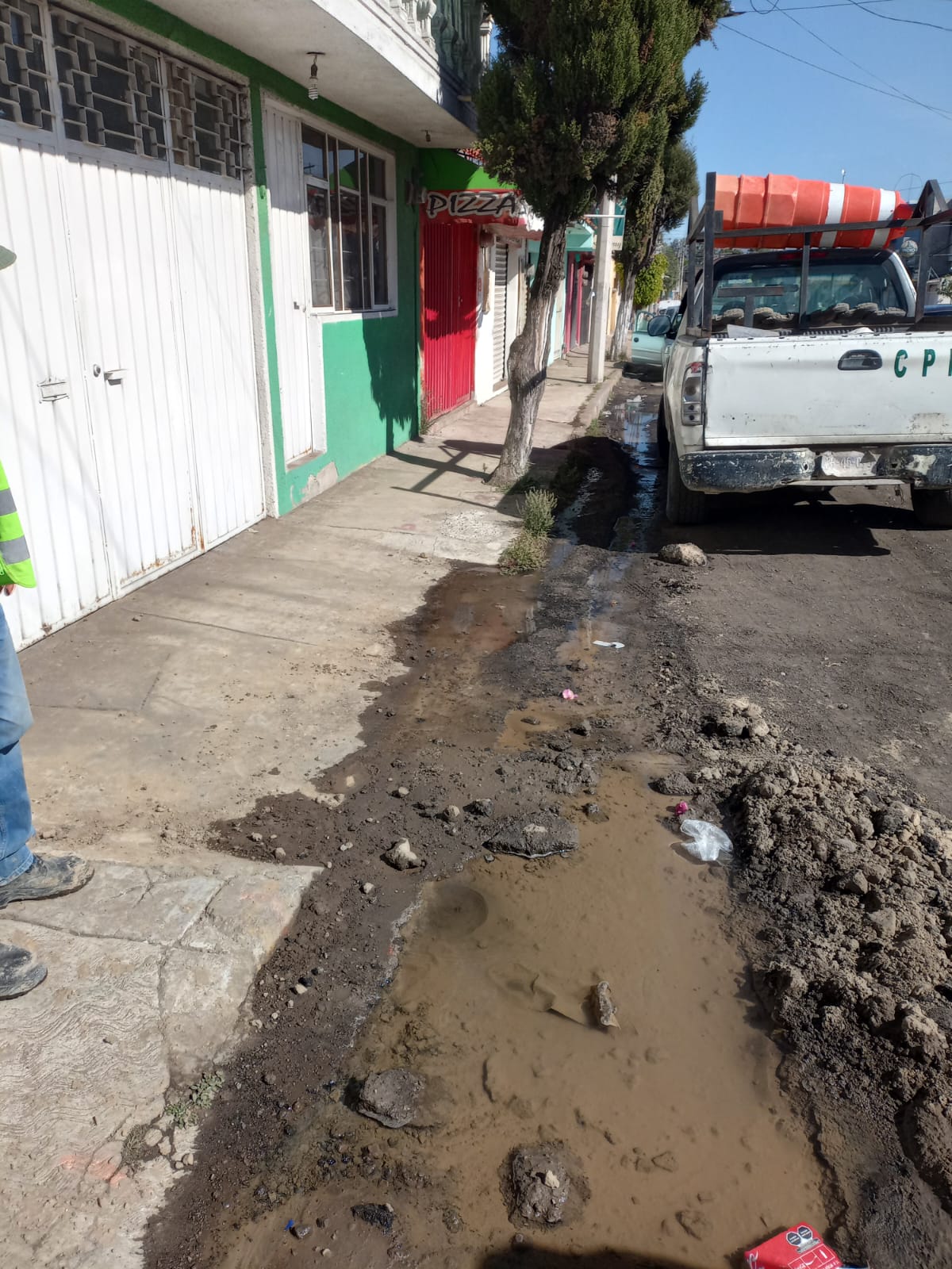 Trabaja CAPAM en reparación de fugas en La Loma Xicohténcatl y colonia San Isidro